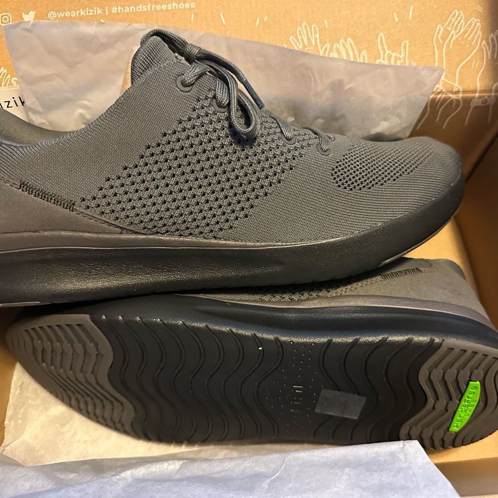 Kizik Men's Lima Graphite Hands-Free Sneakers - New in Box, Never Worn